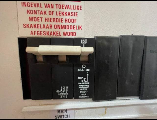 INDUSTRIAL PROPERTY TO RENT IN HENNOPSPARK